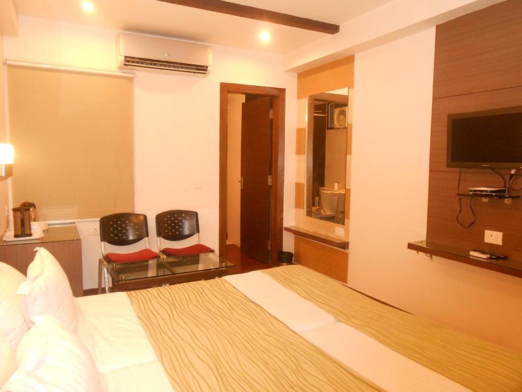 Hotel Crystal Retreat Агра Екстер'єр фото
